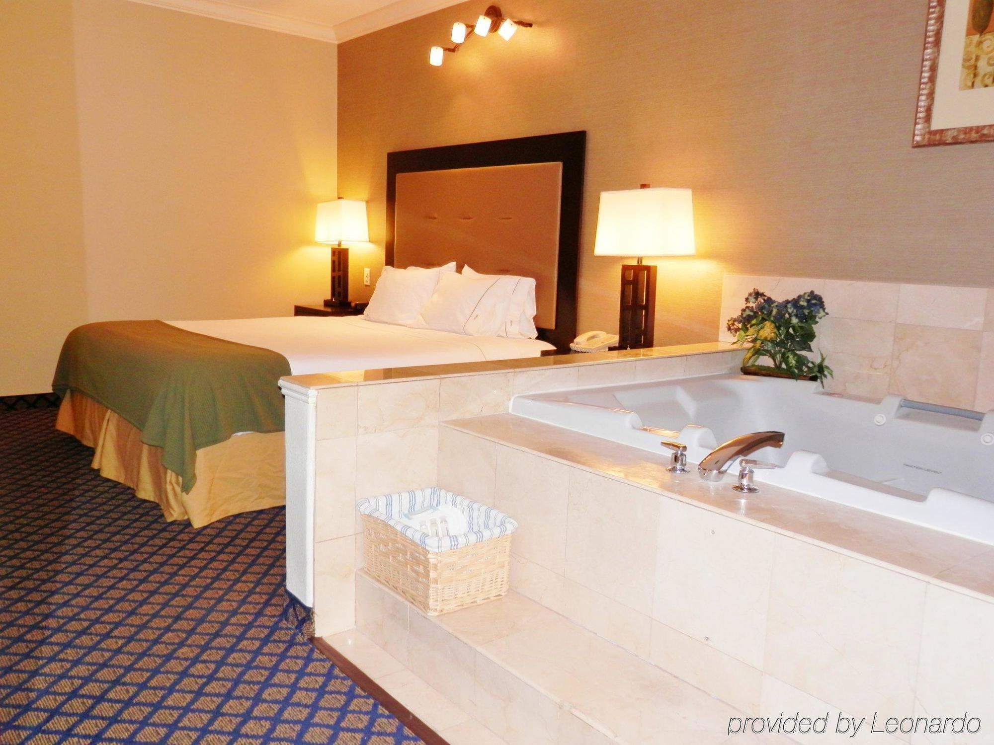 Holiday Inn Express San Pablo - Richmond Area By Ihg Rum bild